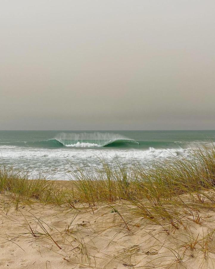 Surf And Stones Apartment Peniche Bagian luar foto