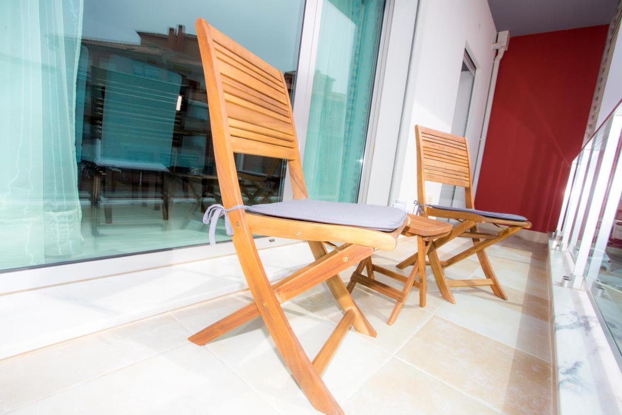 Surf And Stones Apartment Peniche Bagian luar foto